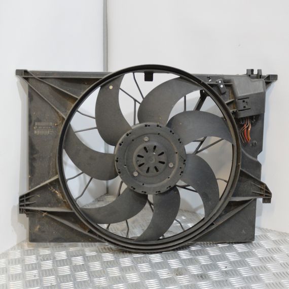 Вентилятор радіатора в зборі Mercedes W221 2005-2013 Вентилятор радіатора Мерседес в221 A2215000993 | Зображення 1