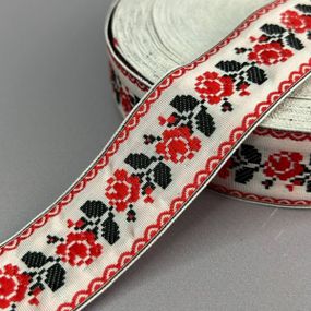 3 см Тесьма национальная с орнаментом - розы с черными листиками