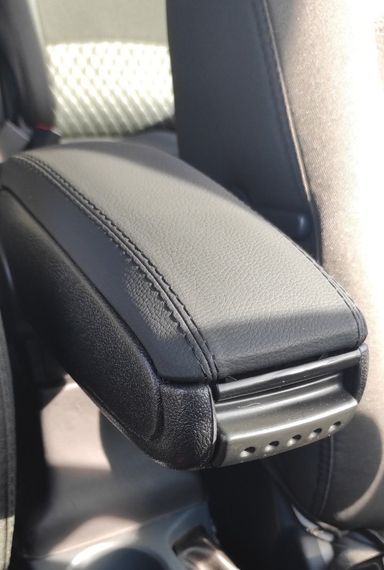 Підлокітник для Ford C-Max/Grand C-Max 2010↗ рр.