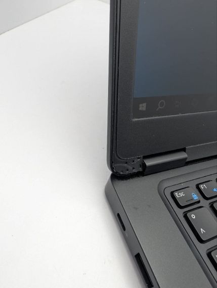 Ультрабук Б-клас Dell Latitude 5490 / 14" (1920x1080) IPS Touch / Intel Core i5-8350U (4 (8) ядра по 1.7 - 3.6 GHz) / 8 GB DDR4 / 500 GB HDD / Intel UHD Graphics 620 / WebCam б/в | Зображення 4