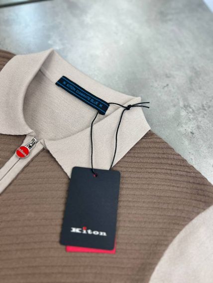 Трикотажне поло Kiton коричневого кольору з коміром f698 | Зображення 4