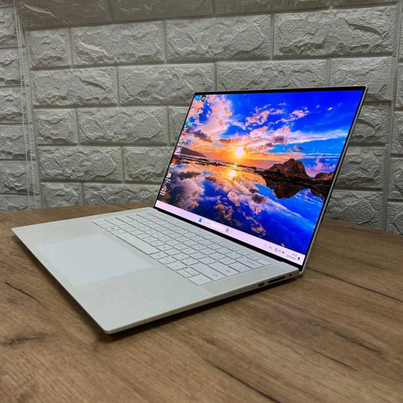 Ноутбук Dell XPS 9510 White QHD+ OLED i7 11800H 16Gb SSD 512Gb RTX 3050 Б/В | Зображення 2