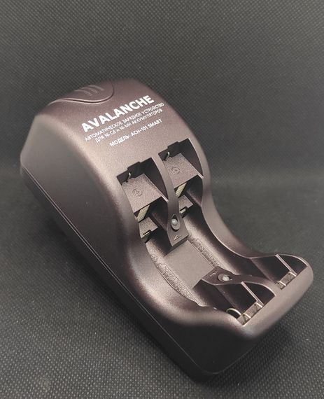 Зарядний пристрій Avalanche ACH-101 Smart | Зображення 1