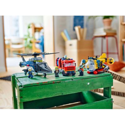Конструктор LEGO City Ремикс вертолетов, пожарных машин и подводных лодок (60462) | Зображення 4