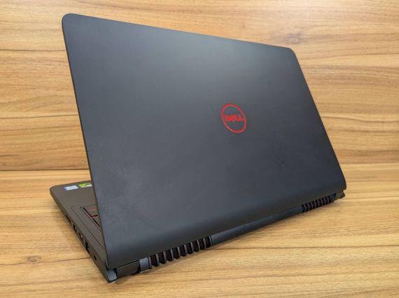 Игровой ноутбук Dell Inspiron 15-5577 / 15.6" (1920x1080) IPS / Intel Core i7-7700HQ (4 (8) ядра по 2.8 - 3.8 GHz) / 16 GB DDR4 / 128 GB SSD + 1000 GB HDD / nVidia GeForce GTX 1050, 4 GB GDDR5, 128-bit / WebCam / Windows 10 б/у + Подарок Беспроводная мышь | Зображення 6
