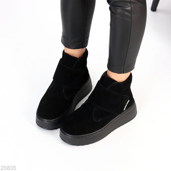 Модные замшевые зимние черные прошитые ботинки на платформе | Зображення 3