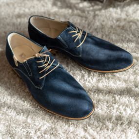 Сині замшеві туфлі 42 розмір - поєднання стилю та комфорту!