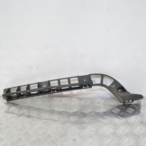 Кронштейн бампера задній лівий Skoda Rapid Spaceback 2012-2017 універсал Направляюча заднього бампера ліва Шкода Рапід 5JJ807863