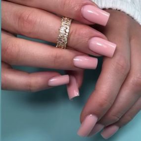 Гель для наращивания ногтей Crooz Creamy gel 08 (светло-пудровый) 15мл