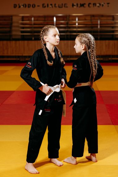 Чорне дитяче кімоно для дівчаток, джиу-джитсу, TM BUDOGI, зріст 120 см, щільність 350 гр/м.кв. | Зображення 5