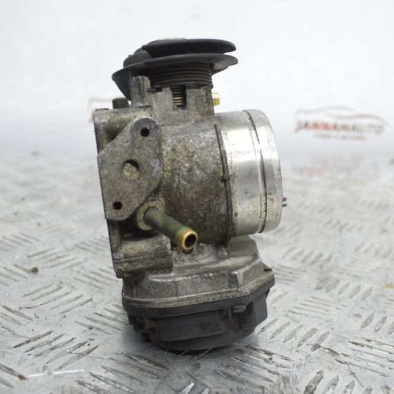 Дросельна заслінка Seat Leon Seat Toledo 1.8 20V дросель Сеат Леон Толедо 06A133064M | Зображення 1