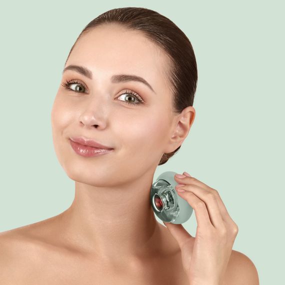 Масажер для обличчя та тіла GESKE Sonic Cool&Warm Face and Body Massager 9в1 green | Зображення 3