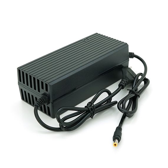 Зарядний пристрій Jinyi JN-3650 для літієвих акумуляторів 36V5A (Max.:43,8V/5A), штекер 5.5*2.5, з індикацією, BOX