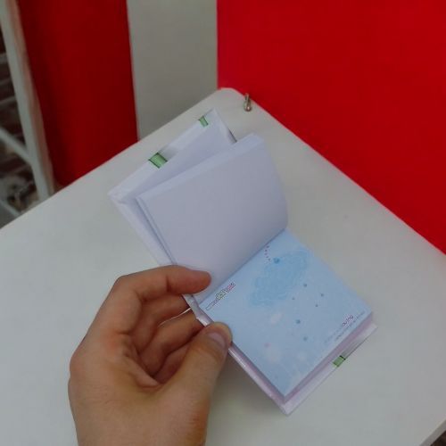 Блокнот "Квіти" 8*8см, 70л (40455) | Зображення 1