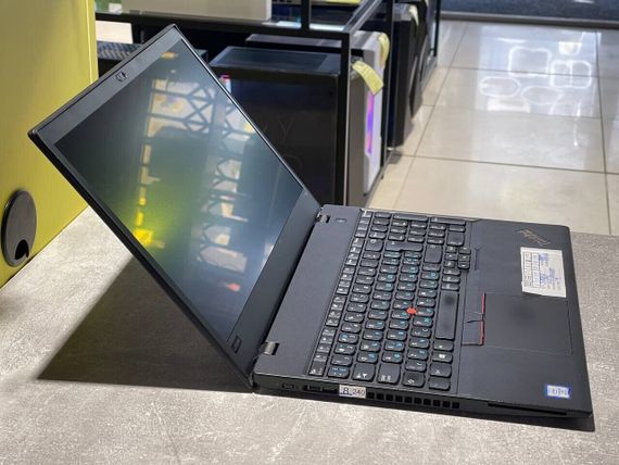Ноутбук Lenovo ThinkPad T580 / 15.6" (1920x1080) IPS / Intel Core i5-8250U (4 (8) ядра по 1.6 - 3.4 GHz) / 8 GB DDR4 / 240 GB SSD / Intel UHD Graphics 620 / WebCam б/в | Зображення 4
