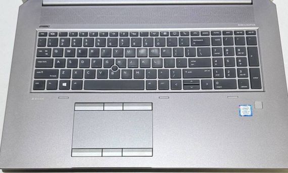 Мобильная рабочая станция HP Zbook 17 G5 / 17.3" (1920x1080) IPS / Intel Core i7-8750H (6 (12) ядра по 2.2 - 4.1 GHz) / 16 GB DDR4 / 256 GB SSD / nVidia Quadro P2000, 4 GB GDDR5, 128-bit / WebCam / HDMI / miniDP б/у | Зображення 2