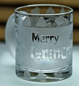 Чашка скляна 320 мл з гравіюванням Merry Grinchmas із Грінчем подарунок на Новий Рік