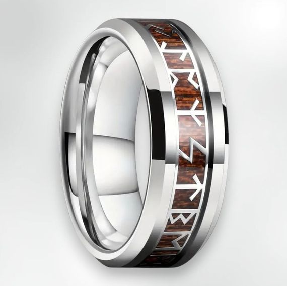 Срібляста каблучка з нержавіючої сталі з рунами на дереві розмір 22