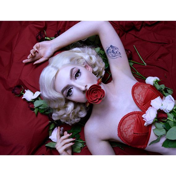 Кляп у формі Троянди червоний Rose Ball Gag UPKO | Зображення 4