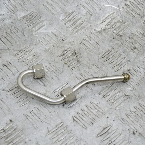 Патрубок ПНВТ 1.4 TSI Volkswagen Golf VII 2012-2020 Трубка паливна Фольксваген Гольф 7 04E130241D