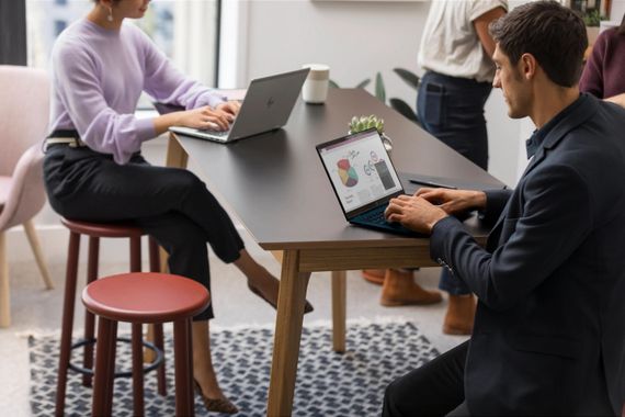 Ноутбук HP  EliteBook 860-G11 16' WUXGA IPS AG, Intel U7-155U, 16GB, F1024GB, UMA, Win11P, сріблястий (9G0C3ET) | Зображення 1