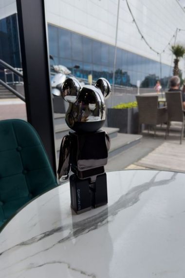 Статуєтка Bearbrick дизайнерська статуетка ведмідь Беарбрік 28 см mb035 чорна | Зображення 2