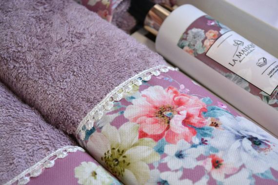 Подарунковий набір бамбукових рушників La Maison, 3 шт. з ароматом Yomy | Зображення 4