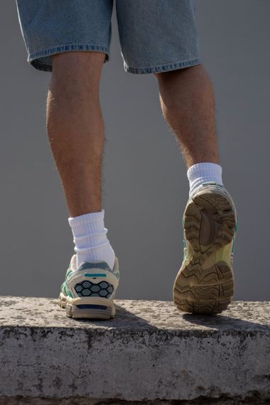 Чоловічі кросівки Asics Gel-Kahana 8 Beige/Green | Зображення 6