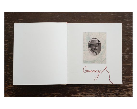 Книга Granny: Олена Морозова. | Зображення 1