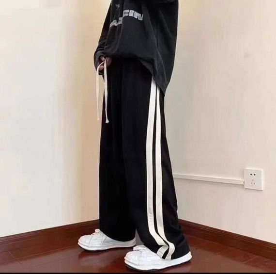 Женские свободные штаны палаццо трикотажные с лампасами HI2730 цвет черный, размер onesize 42/48 | Зображення 1