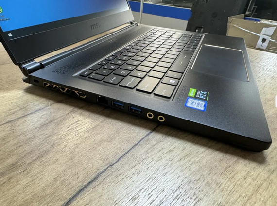 Ноутбук MSI GS65 15.6" 240Hz FHD IPS i7 9750H/16Gb/SSD512/RTX 2070 Б/В | Зображення 2