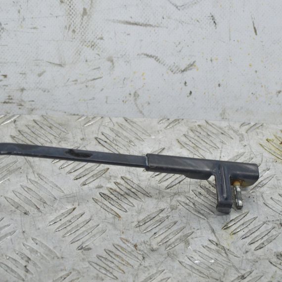 Повідець склоочисника передній правий Ford C-Max 2007-2010 рестайл Щіткотримач двірник Форд 3M5117526CE | Зображення 2