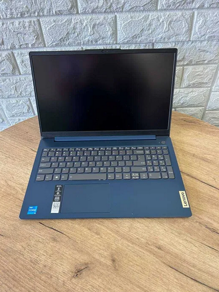 Ноутбук Lenovo Ideapad Slim 3 15IRU8 15.6" FHD IPS i5 1335U 8Gb SSD 256Gb  Б/В | Зображення 3