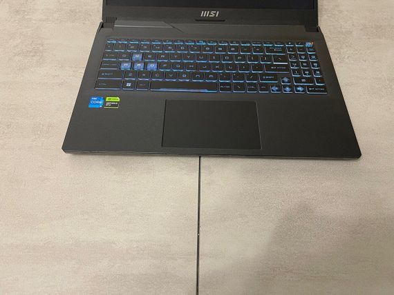 Игровой ноутбук MSI Cyborg 15 A12VE / 15.6" (1920x1080) IPS / Intel Core i5-12450H (8 (12) ядер по 3.3 - 4.4 GHz) / 16 GB DDR5 / 512 GB SSD M.2 / nVidia GeForce RTX 4050, 6 GB GDDR6, 96-bit / WebCam б/у + Подарок Проводная мышь / USB | Зображення 3