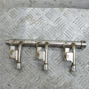 Паливна рампа Ford Focus 1.0 Ecoboost 2014 Паливна рейка Форд Фокус DM5G9H487AA