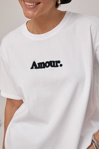 Вільна однотонна футболка з вишитим написом Amour - білий цвет, ONE SIZE (є розміри) | Зображення 3