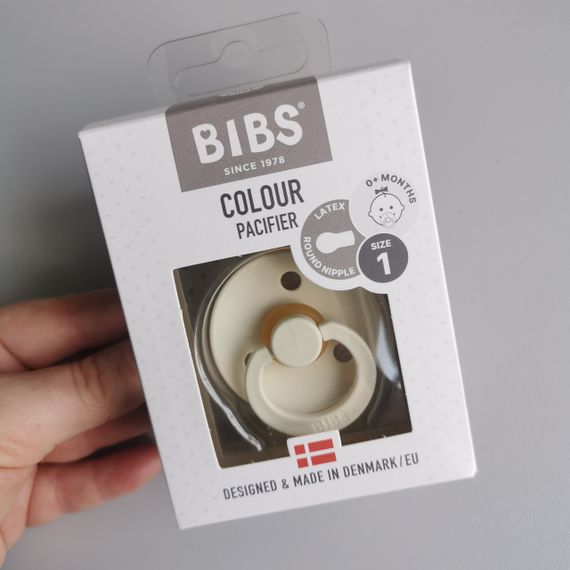 Соска пустушка Bibs Colour Ivory 0-6 міс round кругла