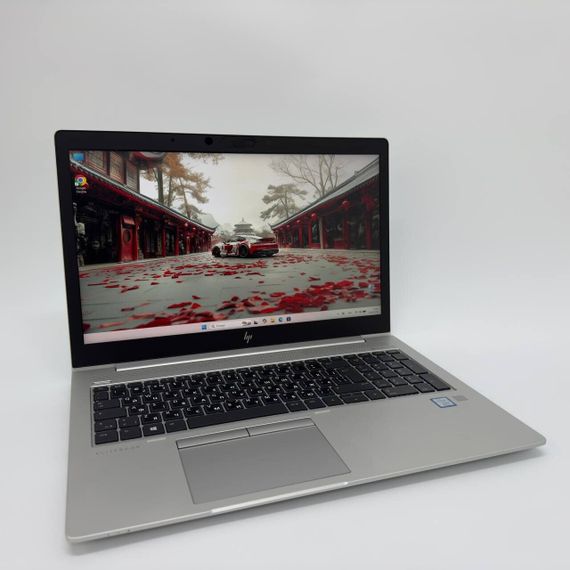 Ультрабук HP EliteBook 850 G5 / 15.6" (1920x1080) IPS / Intel Core i7-8550U (4 (8) ядра по 1.8 - 4.0 GHz) / 16 GB DDR4 / 256 GB SSD / Intel UHD Graphics 620 / WebCam б/в + Подарунок Мишка та килимок | Зображення 1