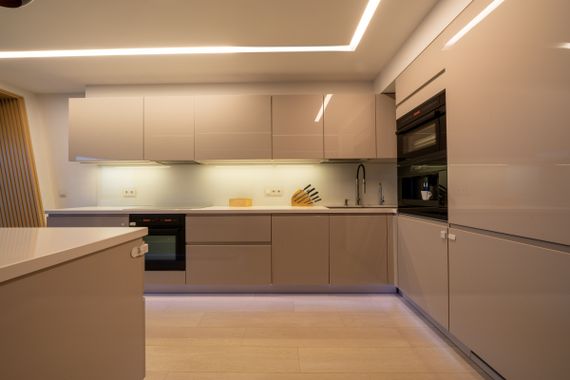 Светодиодная лента негерметичная нейтральный оттенок 12V 24W 2835 NW IP20 1m (BY-059/240) | Зображення 7