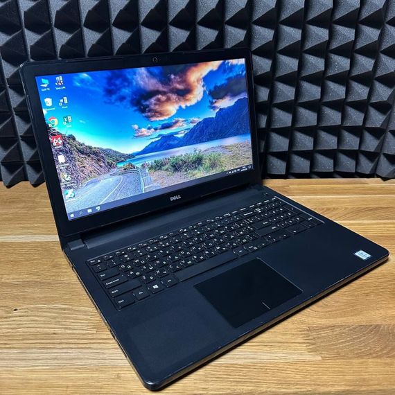 Ноутбук Dell Inspiron 15 5566 / 15.6" (1366x768) TN / Intel Core i5-6200U (2 (4) ядра по 2.3 - 2.8 GHz) / 8 GB DDR3 / 128 GB SSD / Intel HD Graphics 520 / WebCam б/у | Зображення 2