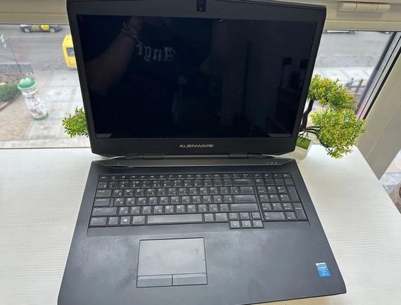 Ноутбук Dell Alienware 17  17.3" FHD  32/256 SSD + 1 TB ~ GTX 780M 4 GB Б/У | Зображення 3