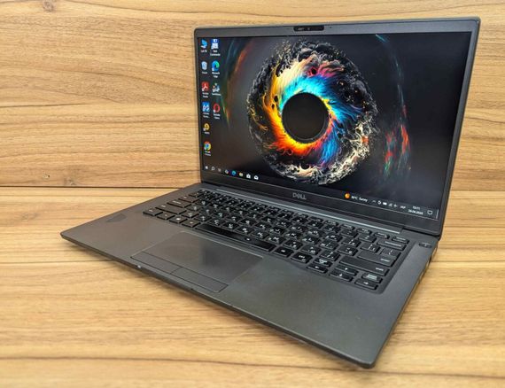 Ультрабук Б-клас Dell Latitude 7400 / 14" (1920x1080) IPS / Intel Core i7-8665U (4 (8) ядра по 1.9 - 4.8 GHz) / 16 GB DDR4 / 512 GB SSD / Intel UHD Graphics 620 / WebCam / HDMI / Windows 10 б/в + Подарунок Бездротова миша / USB | Зображення 4