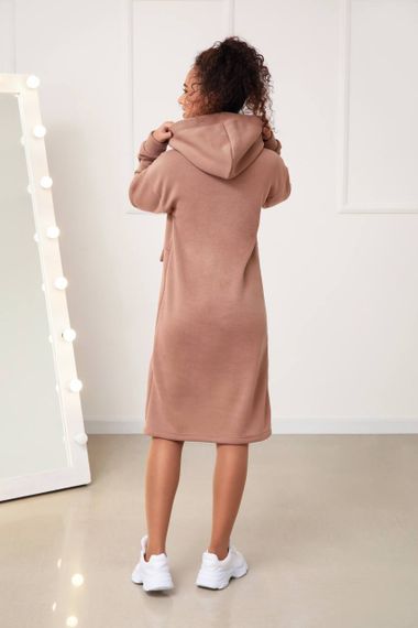 Женское теплое платье-худи в спортивном стиле на флисе GF2556 размер 46/48, цвет капучино | Зображення 1