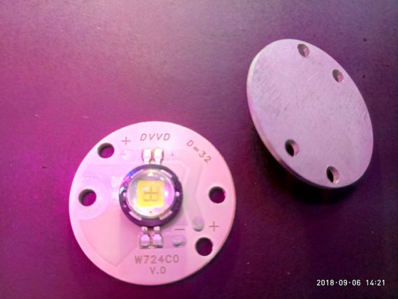 Сверхяркий светодиод Seoul Semiconductor P7 (W724CO) 10Вт с подложкой диаметром 32мм | Зображення 2