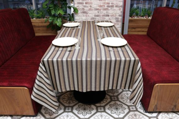 Cкатертина жакардова Kayra Strip 160×285 см Сіра | Зображення 1