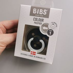 Соска пустушка Bibs Colour Black Glow 0-6 міс round