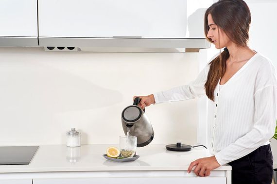 Електрочайник BLACK+DECKER BXKE2201E | Зображення 6