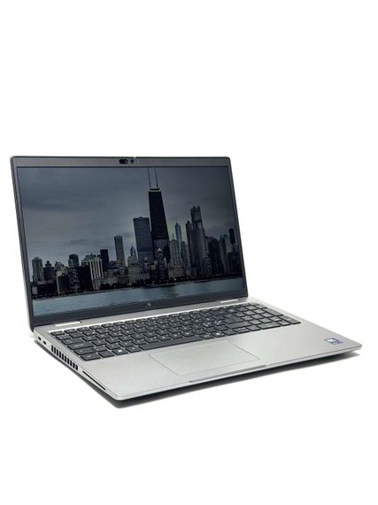 Ультрабук Dell Latitude 5550 / 15.6" (1920x1080) IPS / Intel Core Ultra 5 125U (12 (14) ядер по 1.3 - 4.3 GHz) / 16 GB DDR5 / 512 GB SSD / Intel UHD Graphics / WebCam / Win 11 б/в | Зображення 3