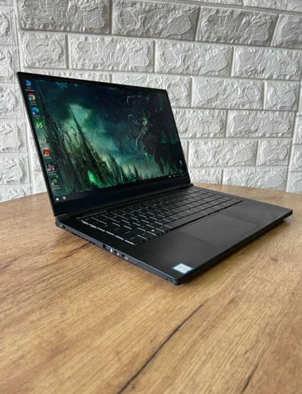 Ноутбук Eluktronics MAG-15 15.6" 144Hz i7 9750H 16Gb SSD 512Gb RTX 2070 MaxQ Б/В | Зображення 1
