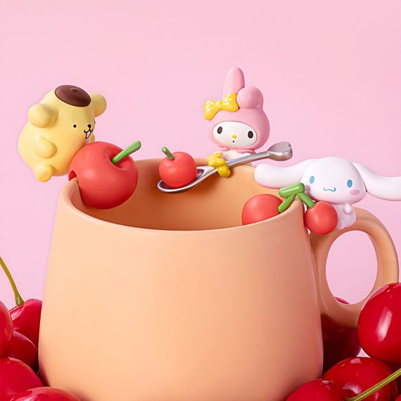 Фігурка-сюрприз "Друзі вишеньки" Pop Top Hello Kitty 24MQD-007 в асортименті | Зображення 5